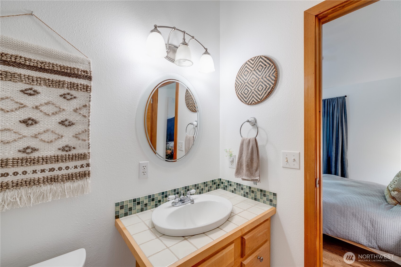 7537 Canyon View Drive Property Photo 18