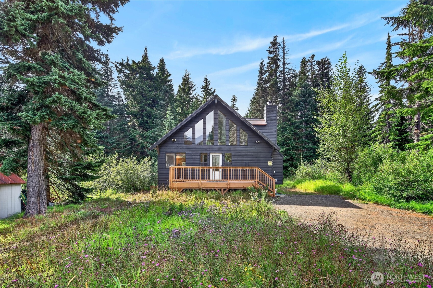 1051 Yellowstone Property Photo 1