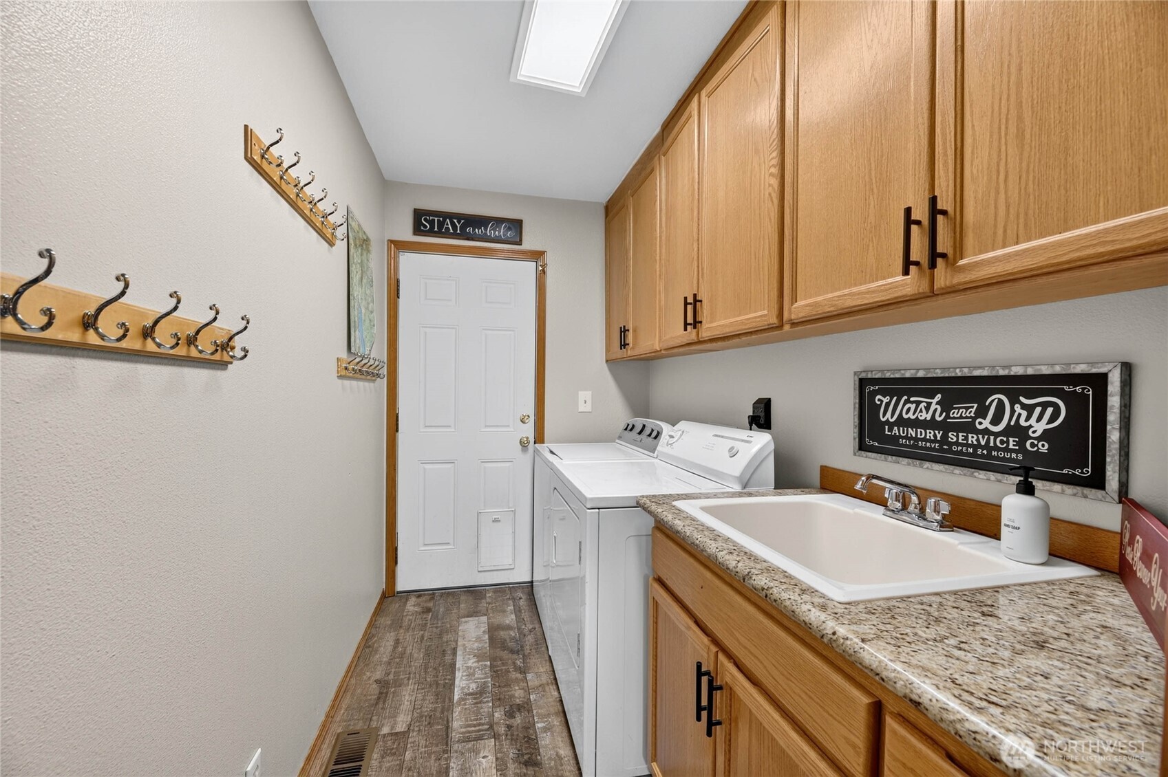 1051 Yellowstone Property Photo 15