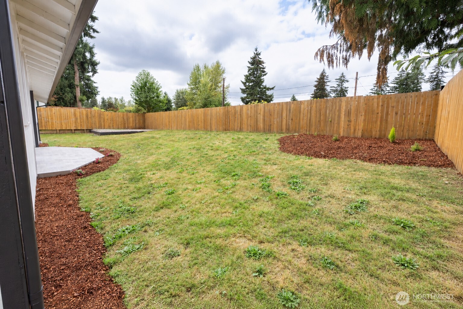 15804 86th Avenue Ct Property Photo 2