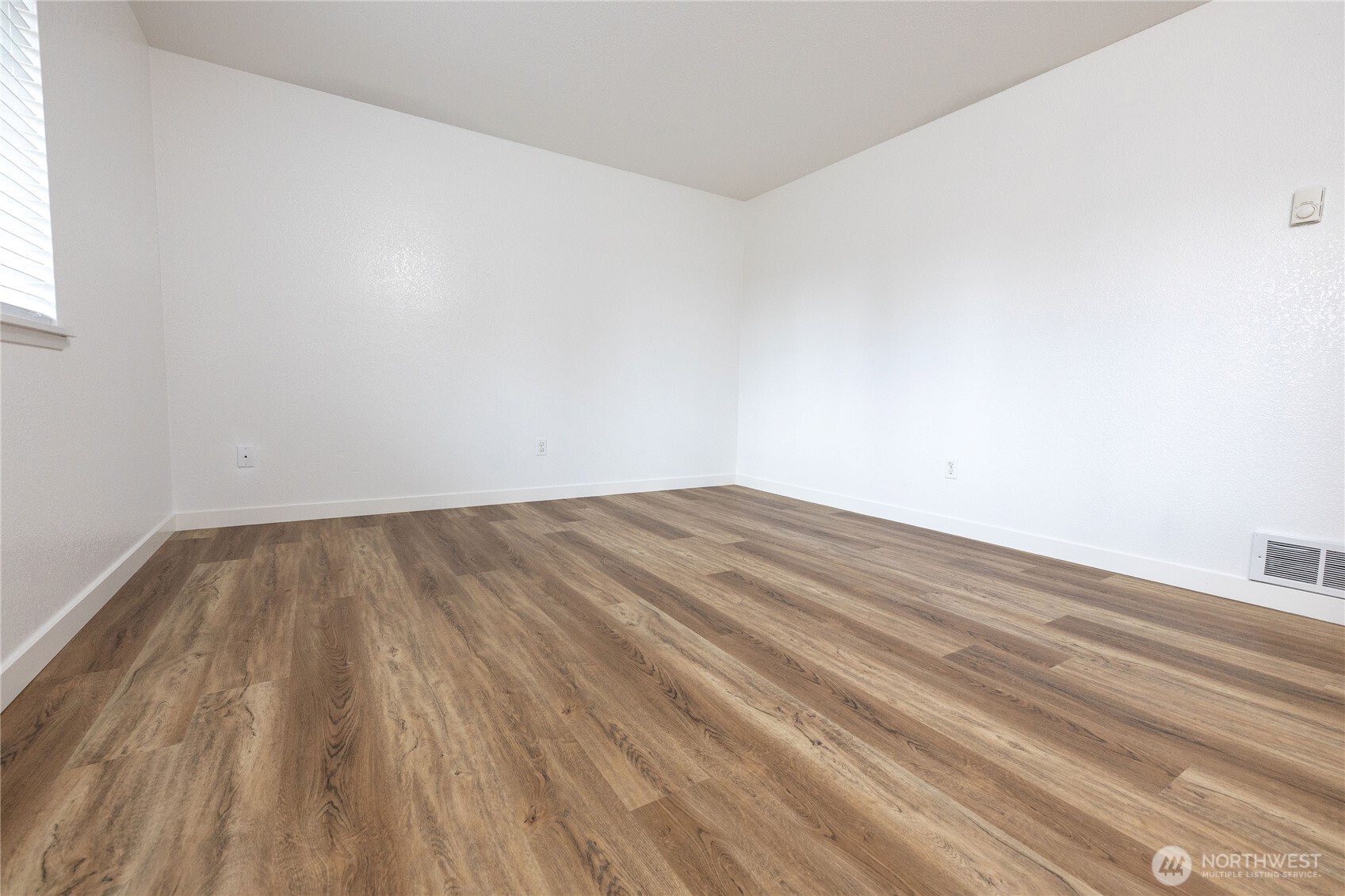 15804 86th Avenue Ct Property Photo 12