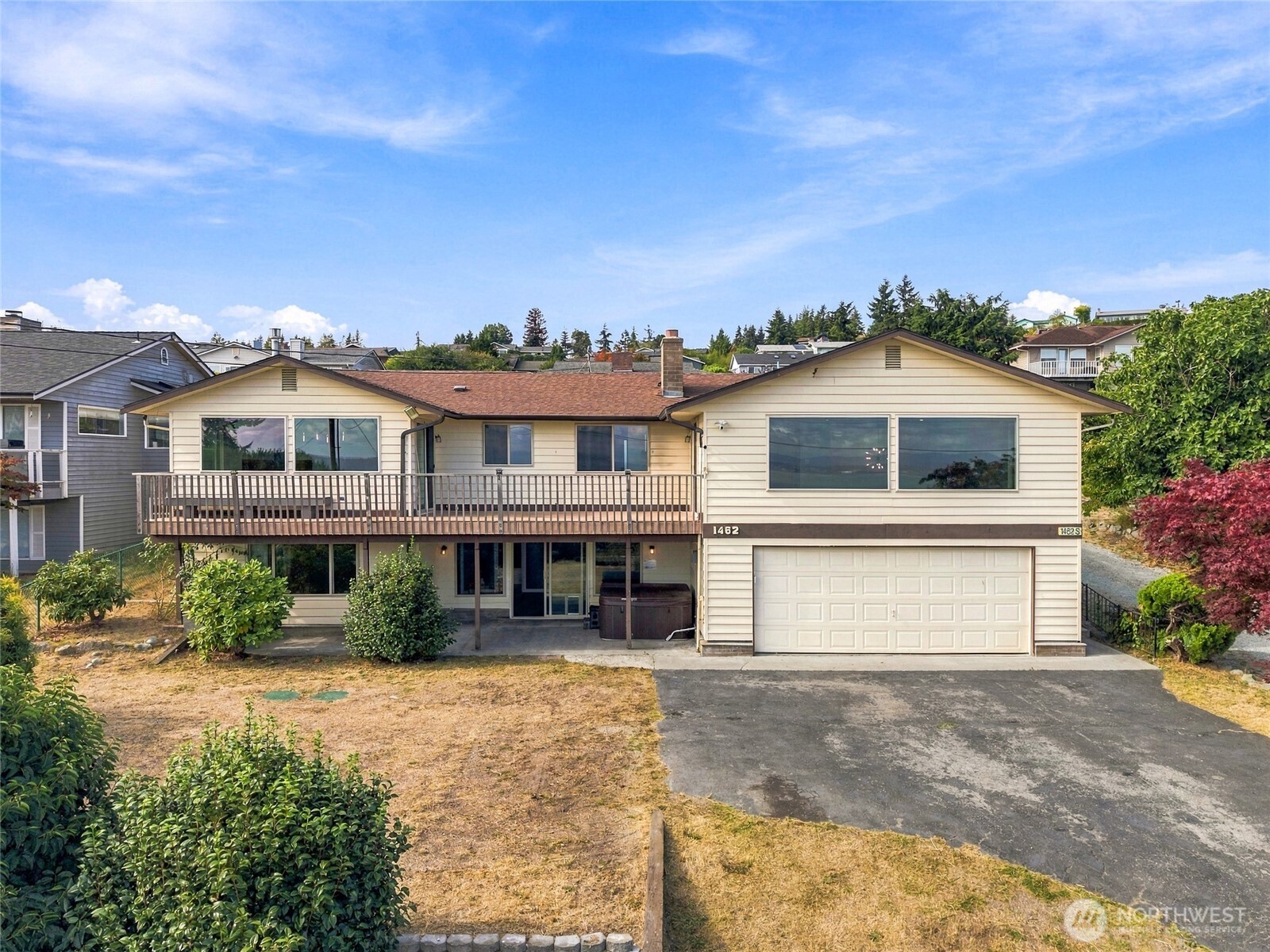 1462 Se Camano Drive Property Photo 2