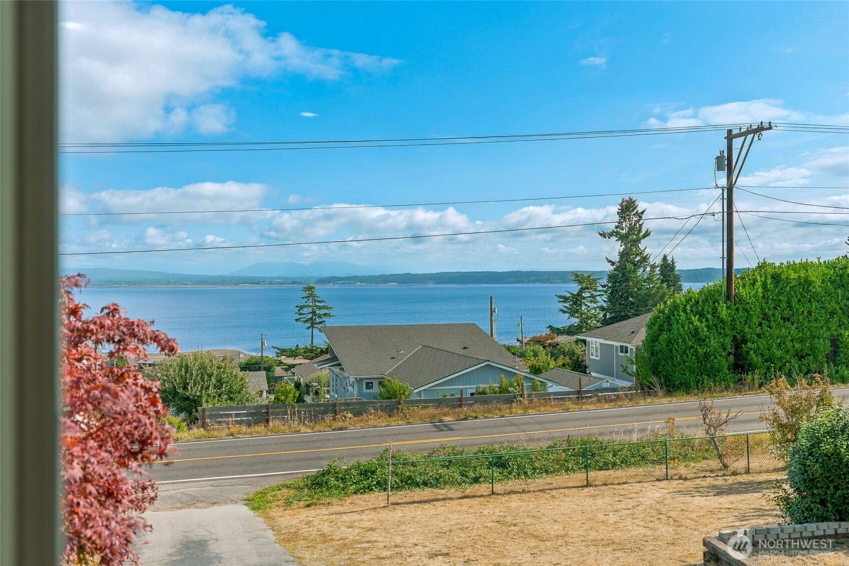 1462 Se Camano Drive Property Photo 11