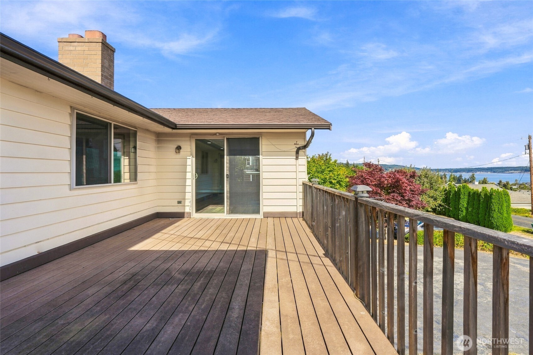 1462 Se Camano Drive Property Photo 12