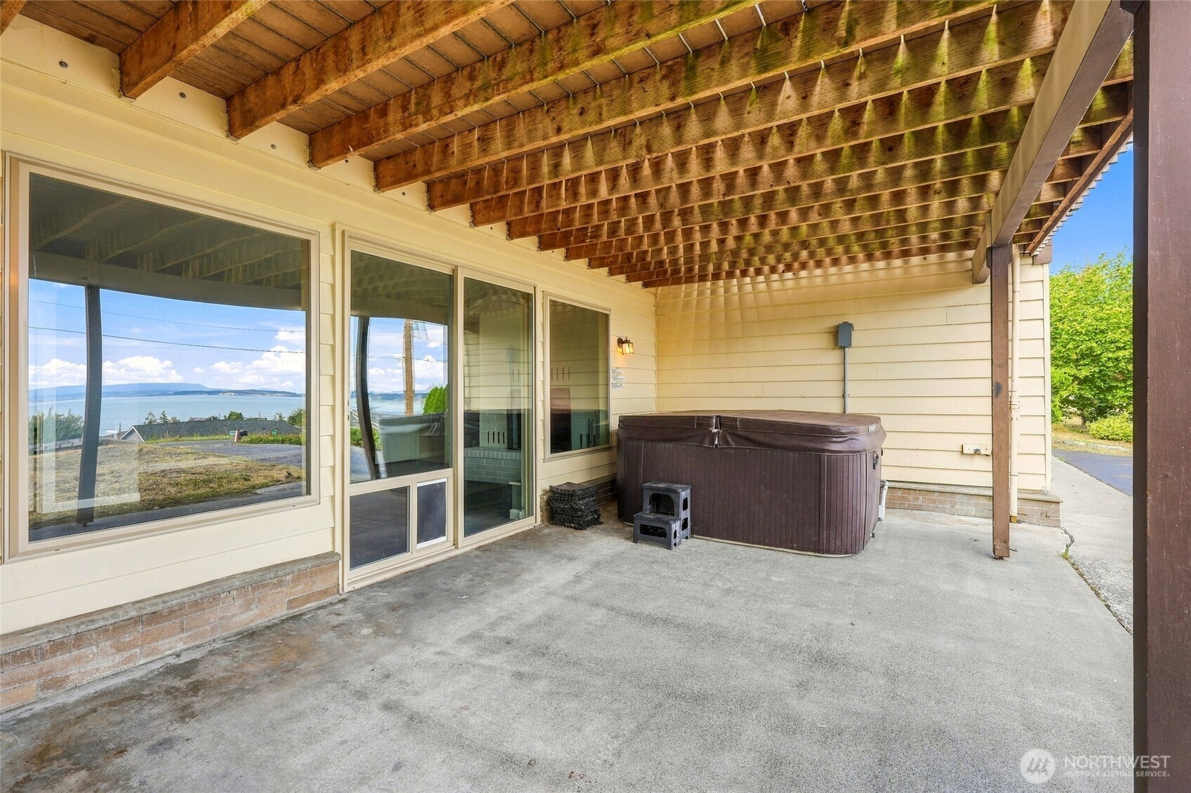 1462 Se Camano Drive Property Photo 34