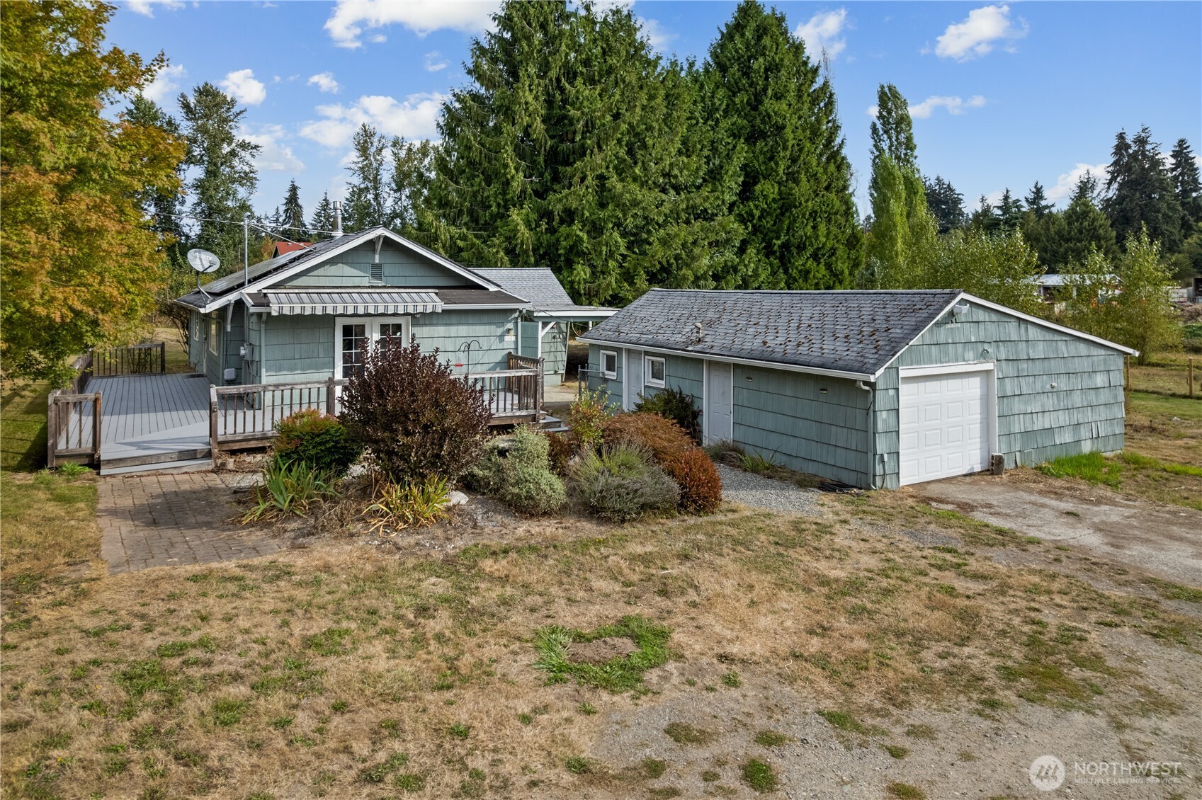 5601 106th Street Property Photo 2