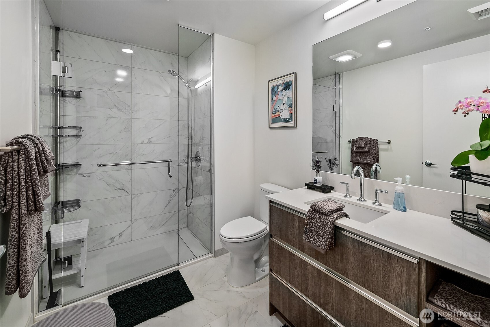 800 Columbia Street 1801 Property Photo 12