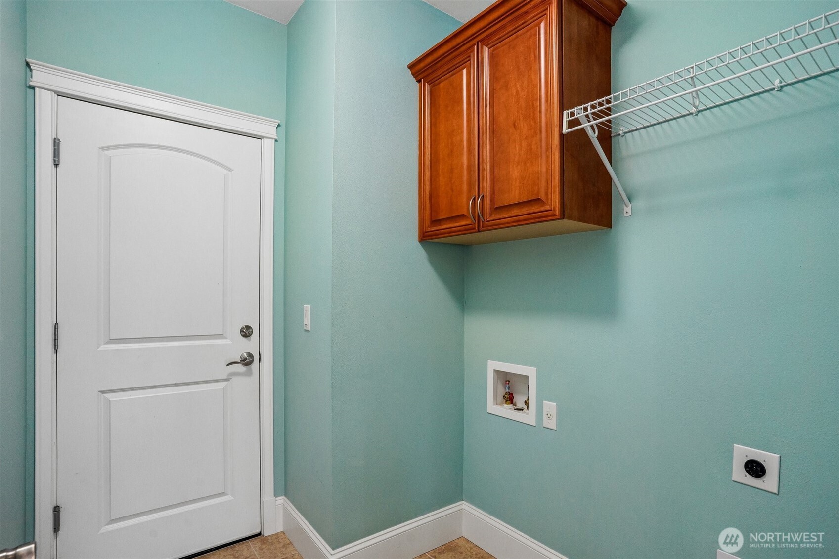 8427 Orcas Loop Property Photo 10