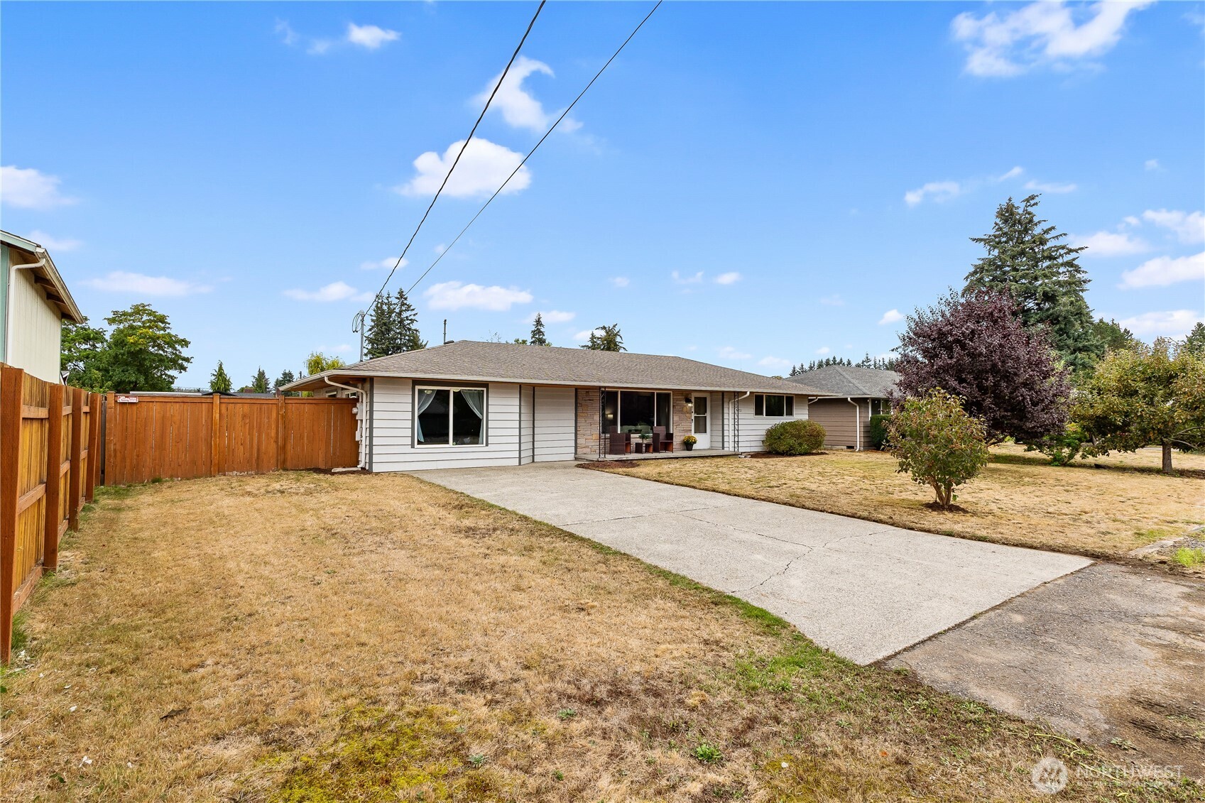 5221 86th Place Property Photo 2