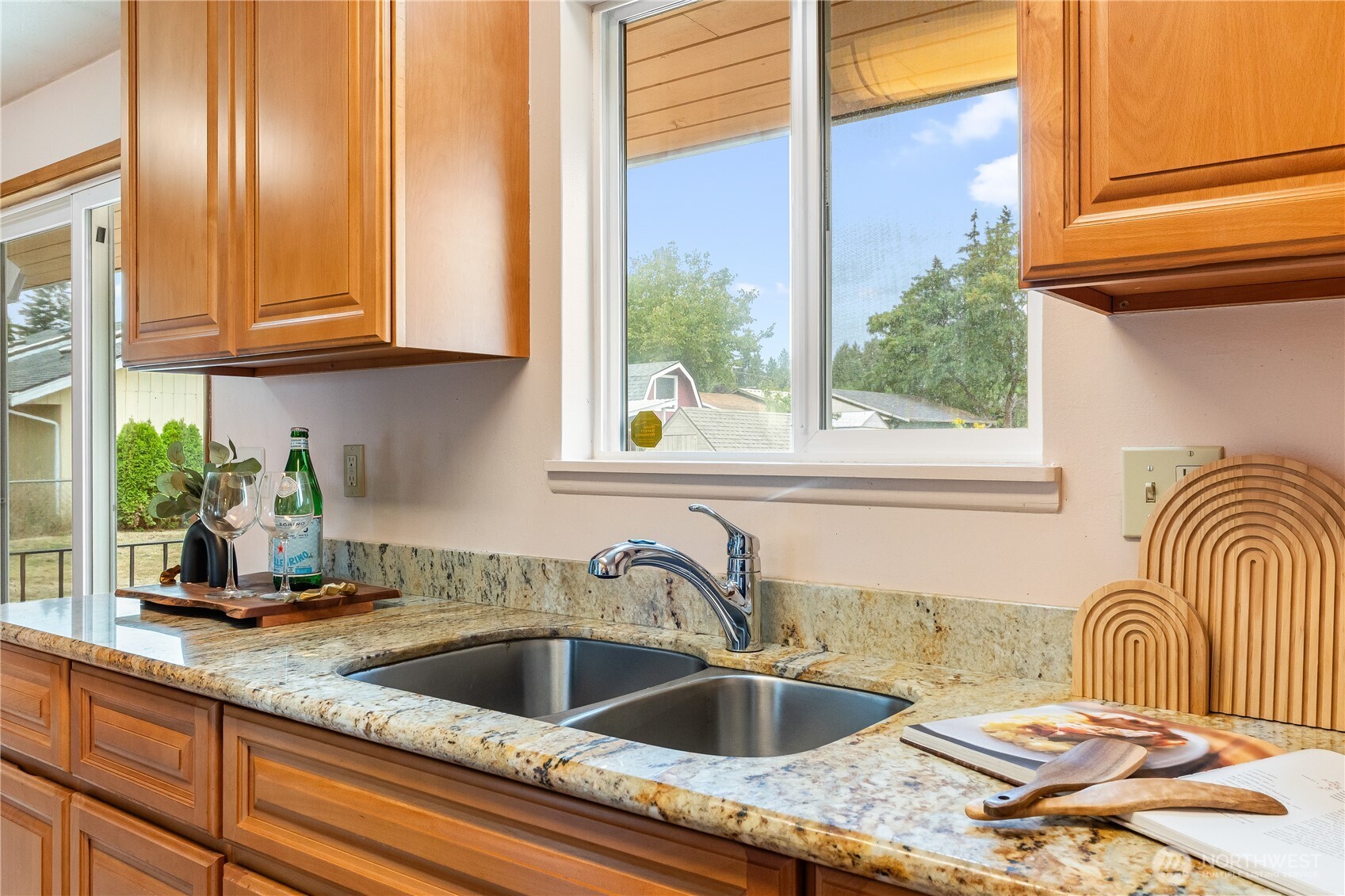 5221 86th Place Property Photo 12