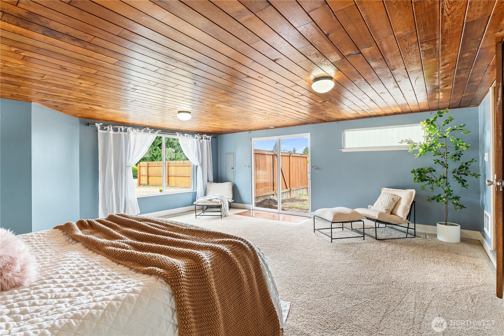 5221 86th Place Property Photo 14
