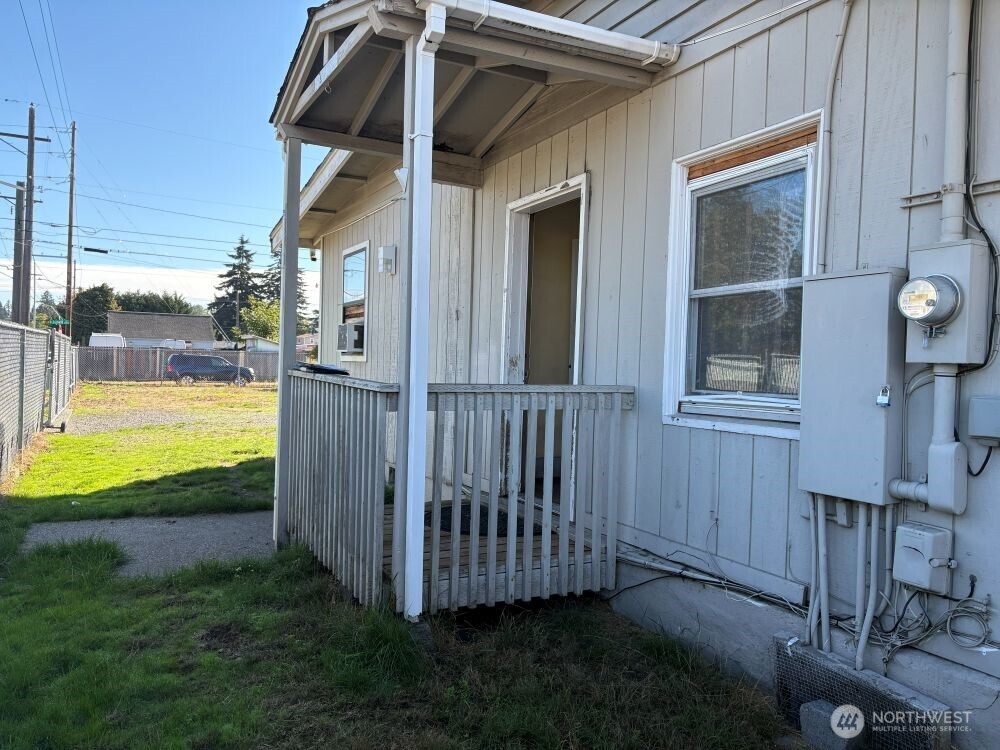 6602 S Junett Street Property Photo 3