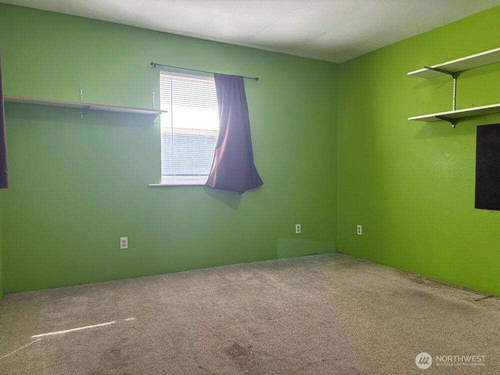 6602 S Junett Street Property Photo 8