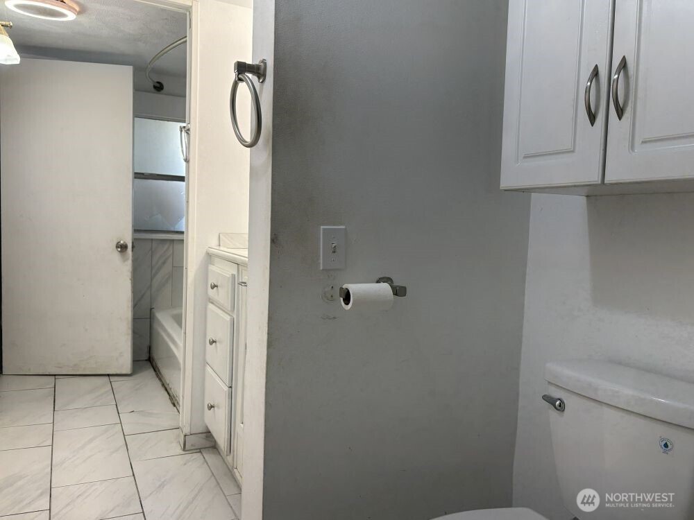 6602 S Junett Street Property Photo 9