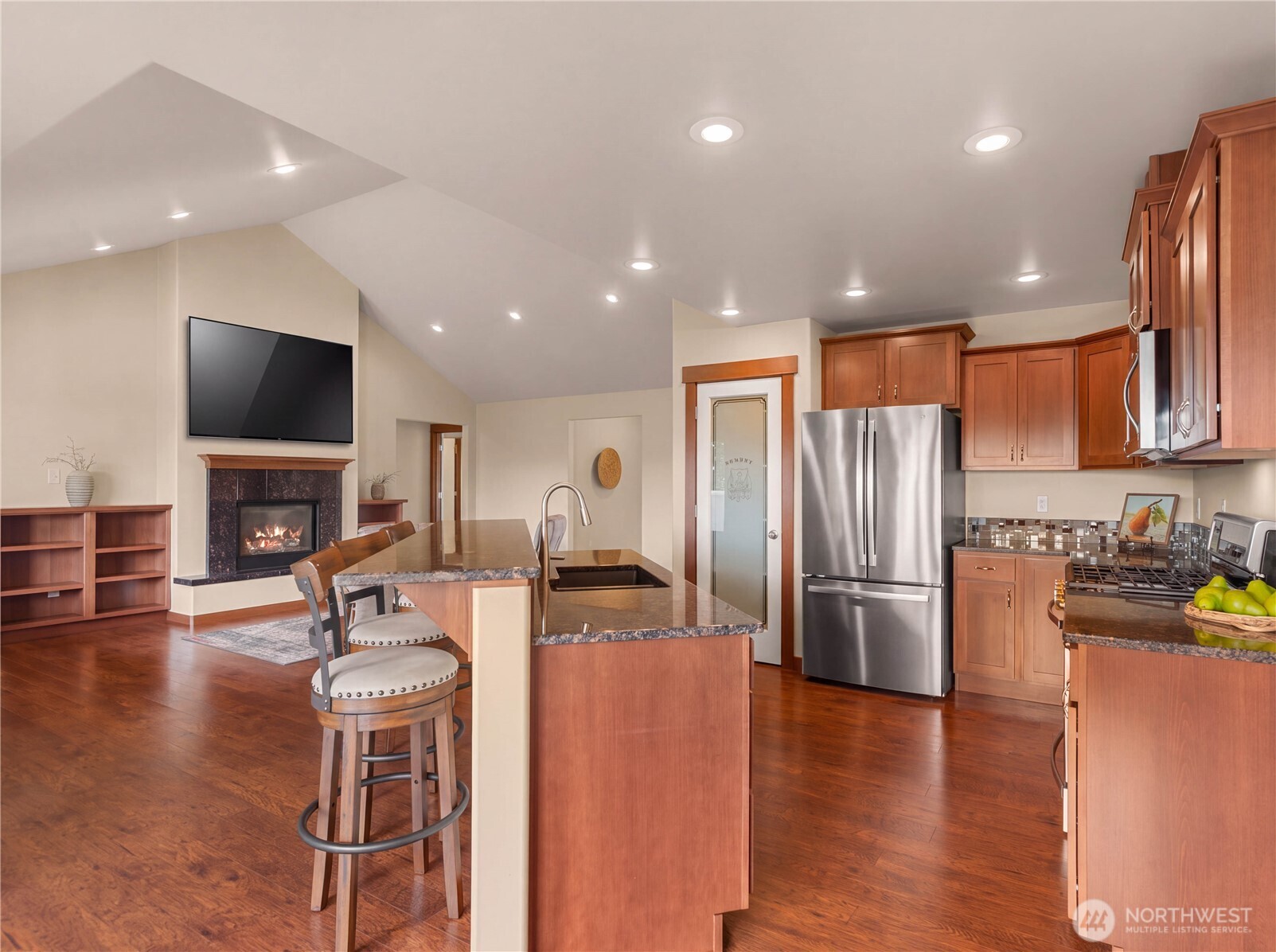 1719 Brambling Brae Property Photo 13