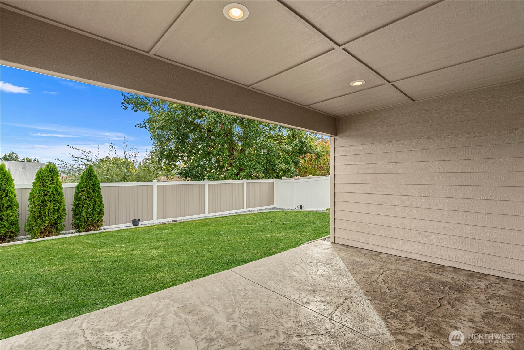 1719 Brambling Brae Property Photo 22