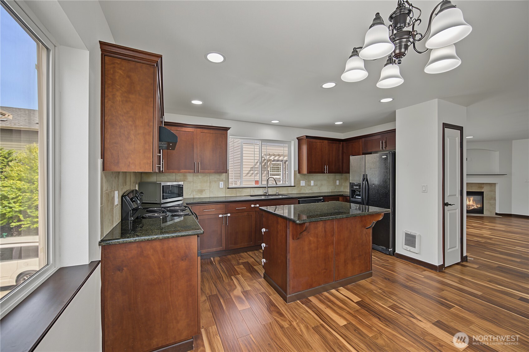 13216 33rd Place 3 Property Photo 13