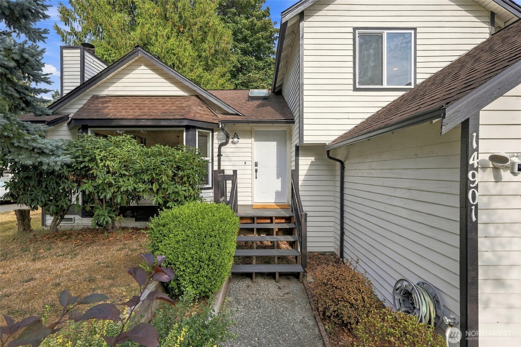 14901 8th Place Property Photo 3