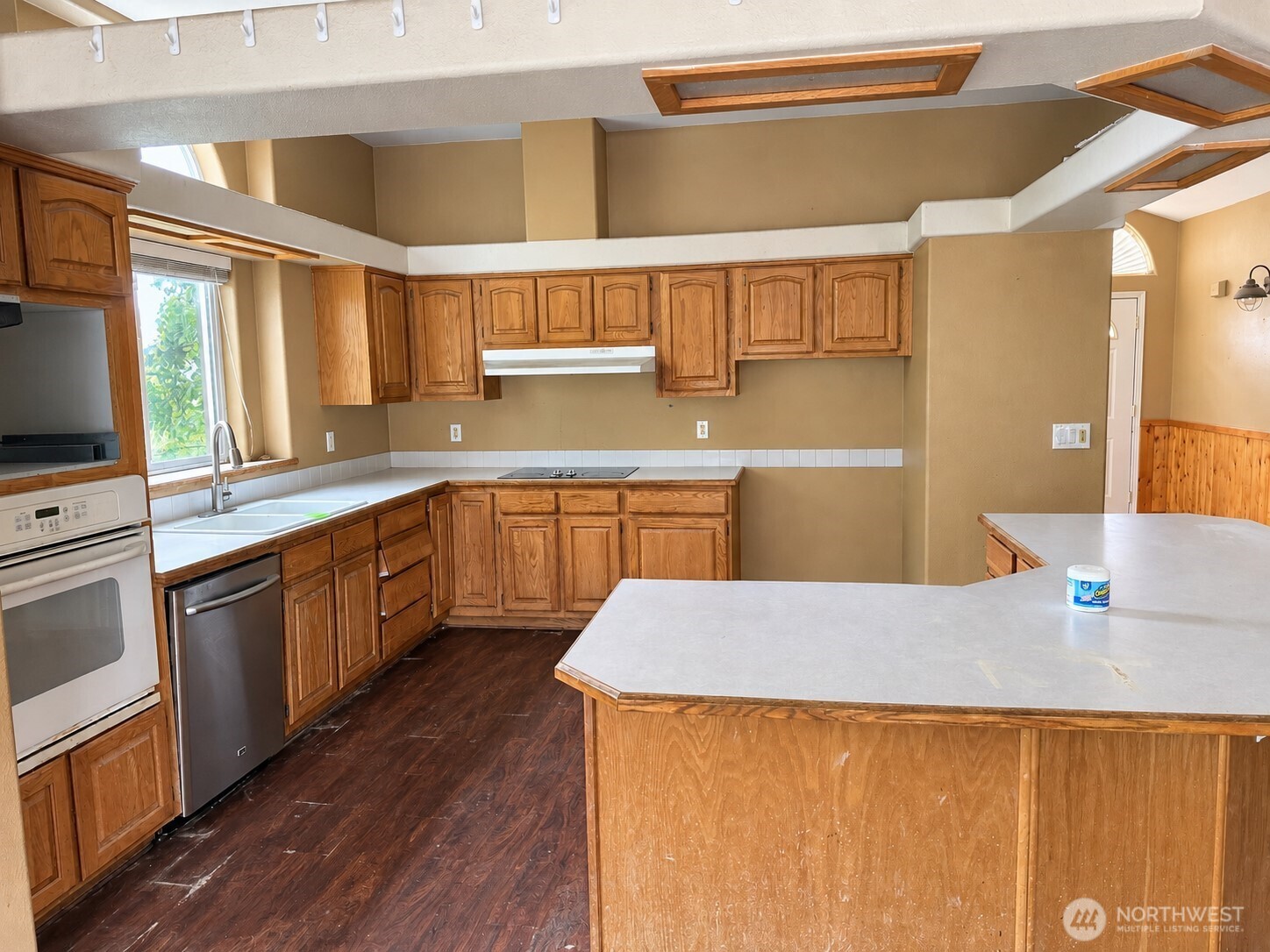 423 Caldwell Street Property Photo 5