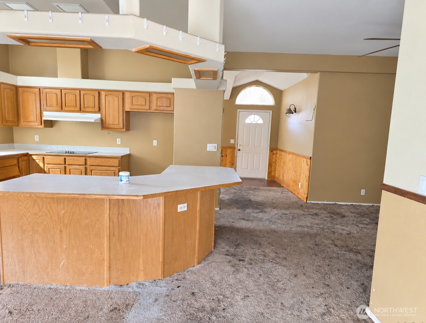 423 Caldwell Street Property Photo 6