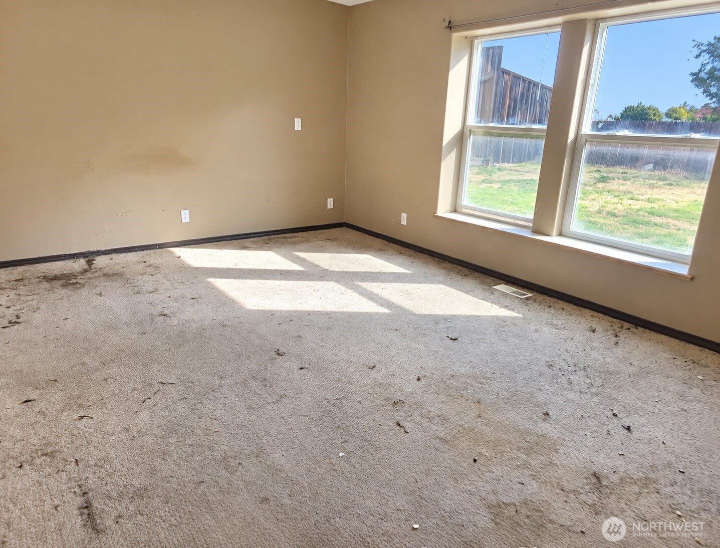 423 Caldwell Street Property Photo 7