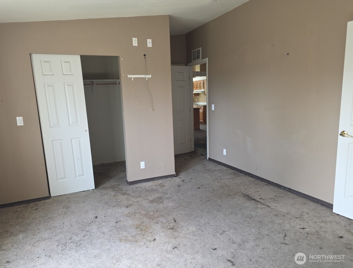 423 Caldwell Street Property Photo 8