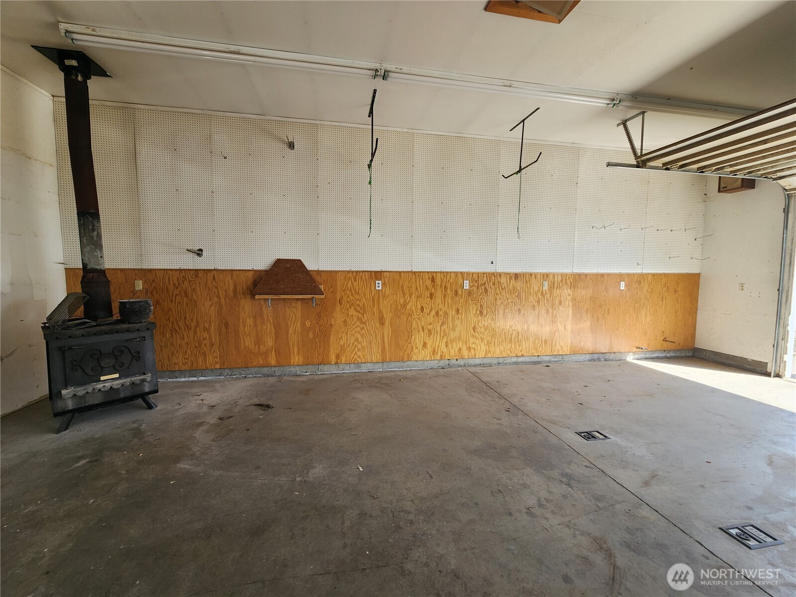 423 Caldwell Street Property Photo 15