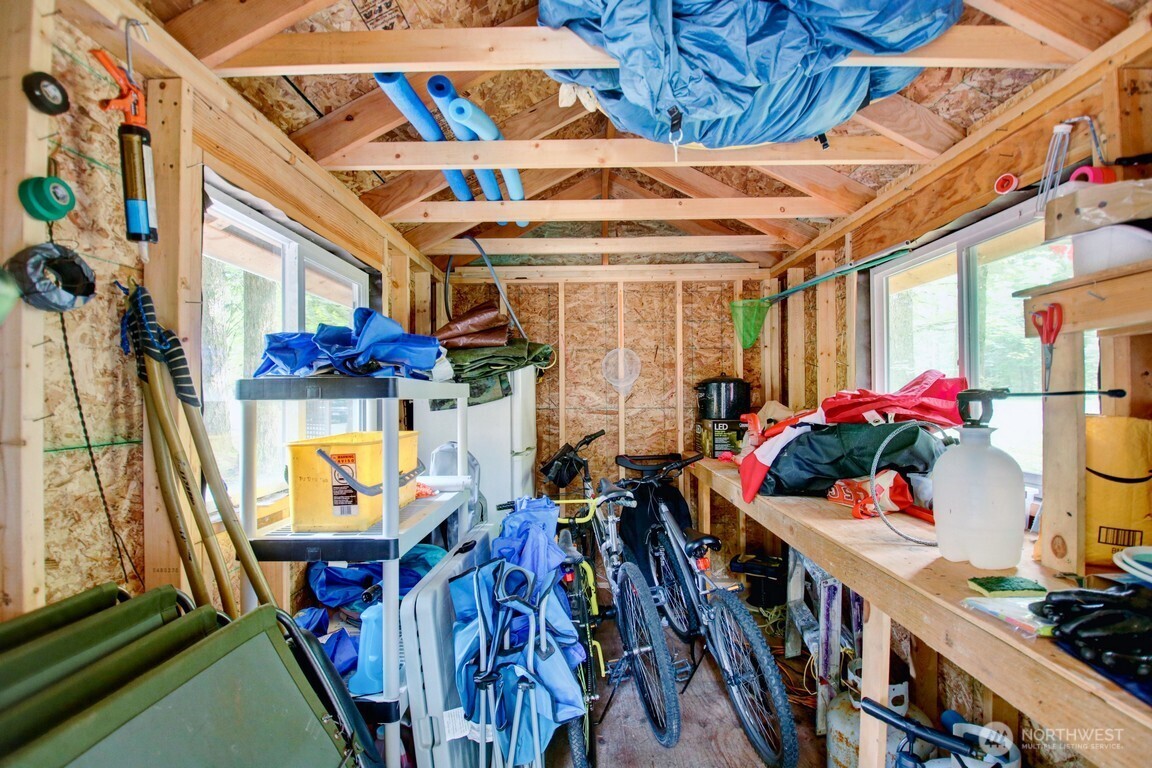 20 Goldrush Road Property Photo 3