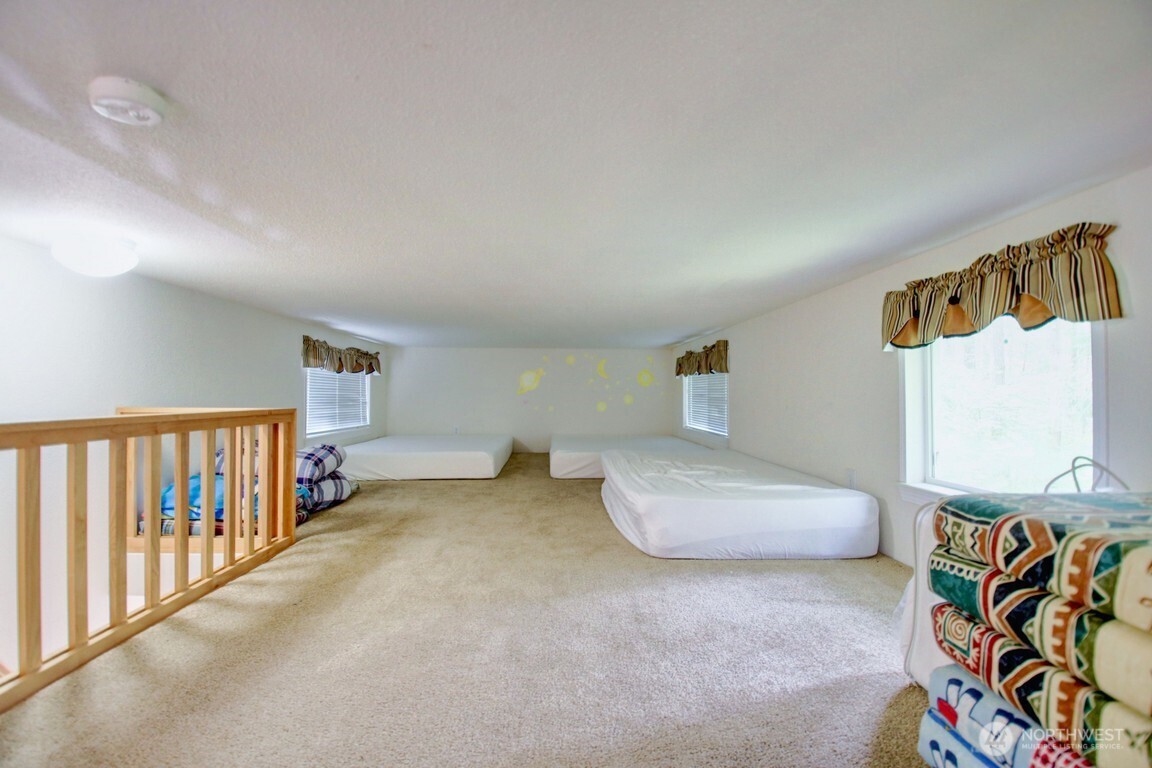 20 Goldrush Road Property Photo 17
