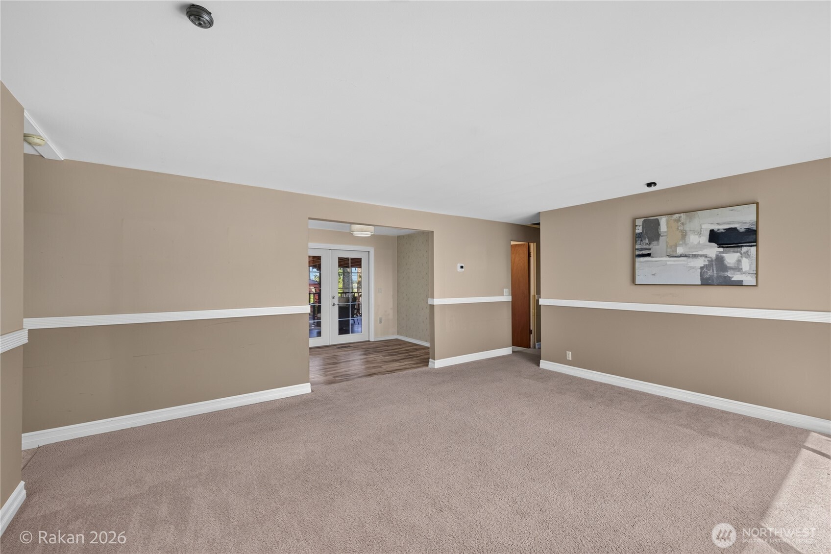 2491 Carefree Place Property Photo 4