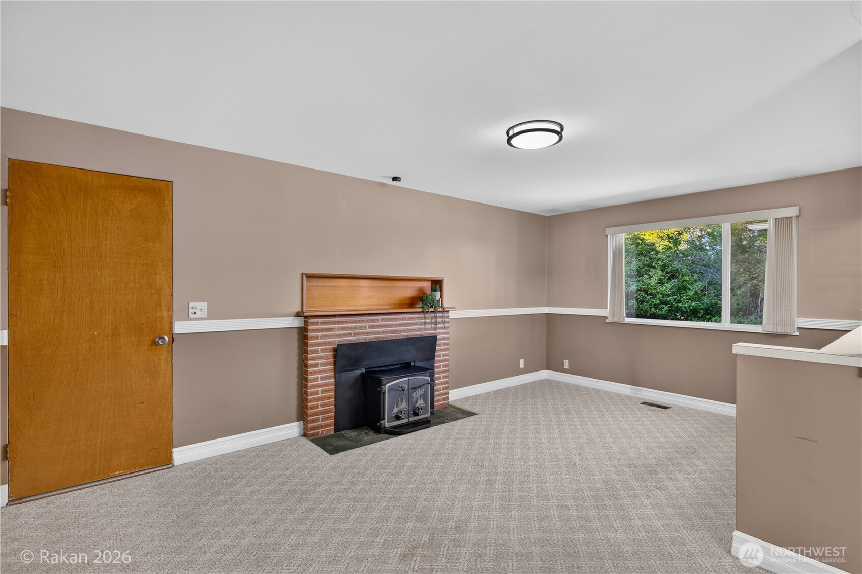 2491 Carefree Place Property Photo 14
