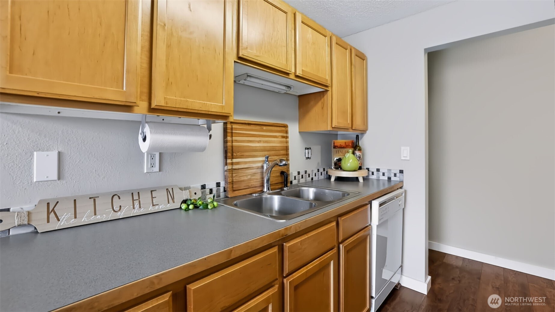 425 45th Street 208 Property Photo 16