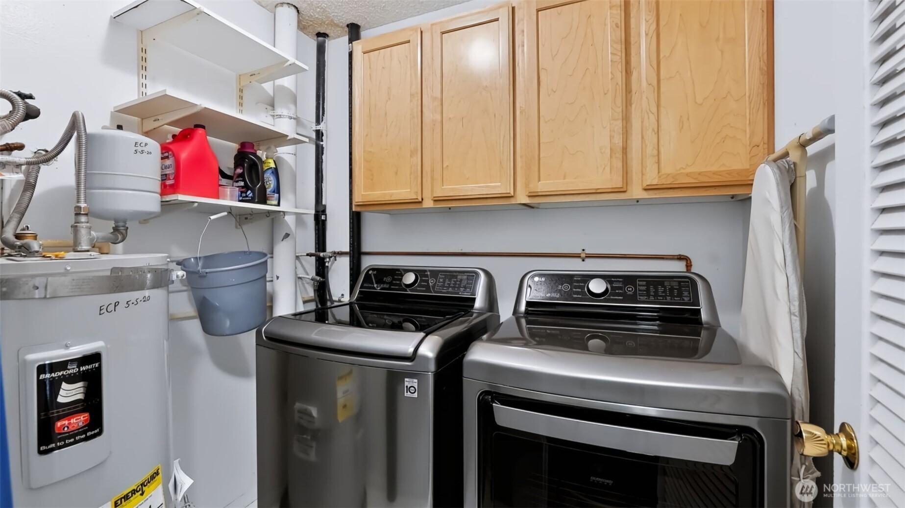 425 45th Street 208 Property Photo 33