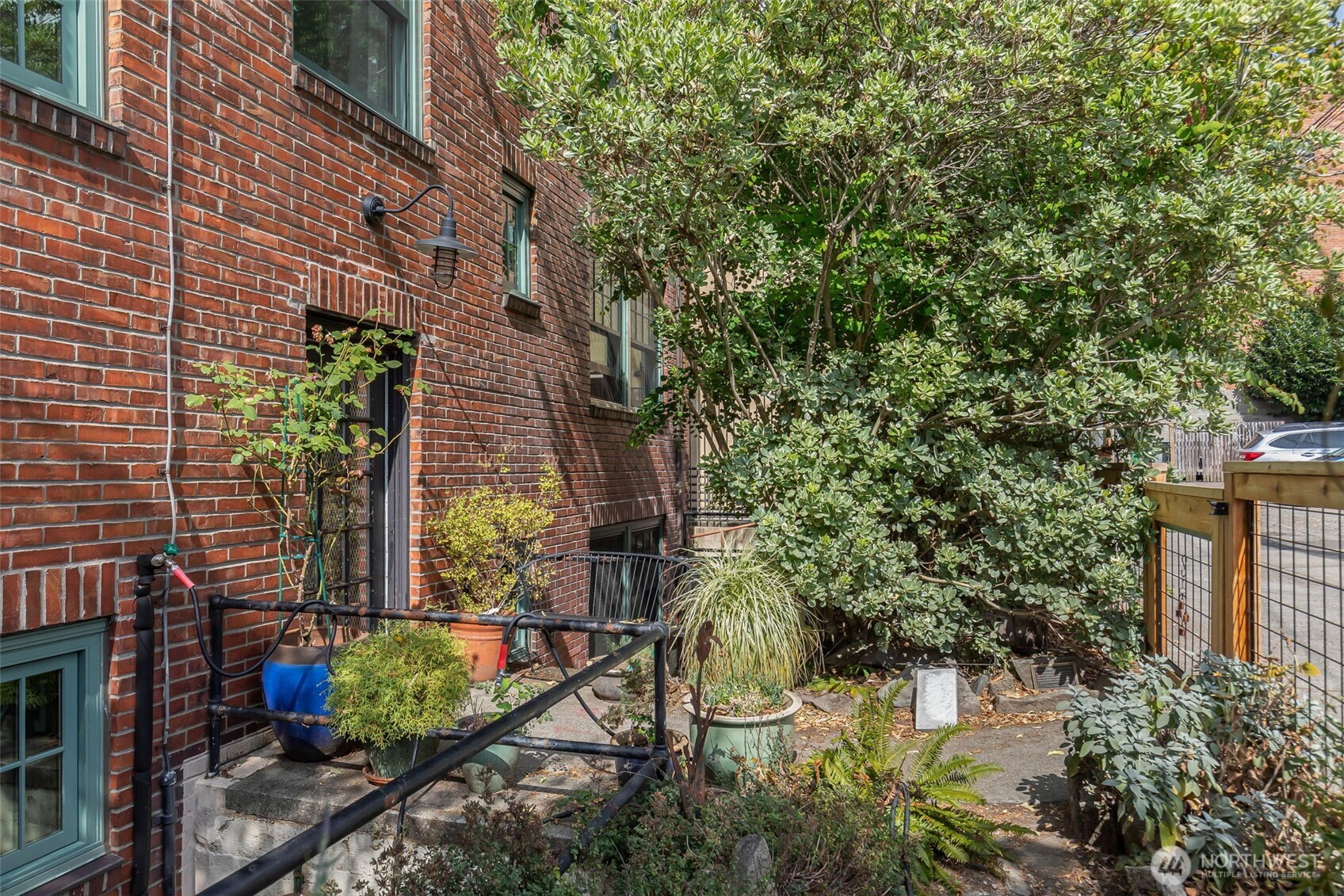 408 Bellevue Avenue 201 Property Photo 27