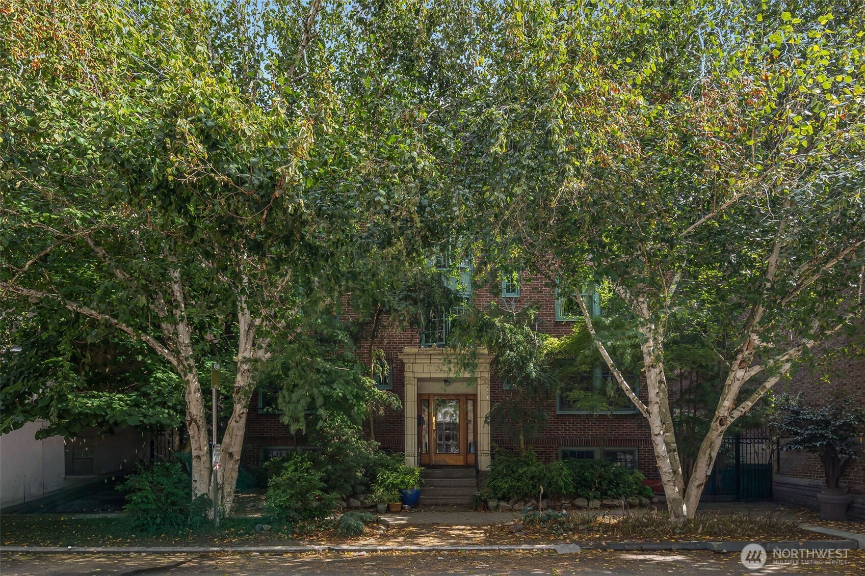 408 Bellevue Avenue 201 Property Photo 32