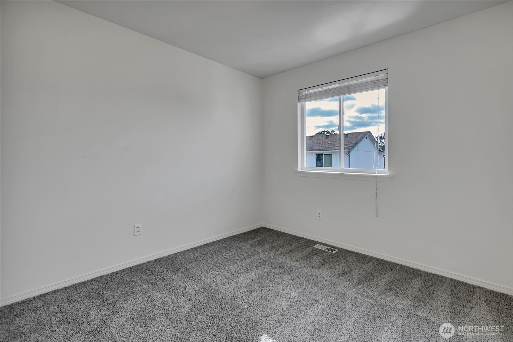 17816 25th Avenue Property Photo 28