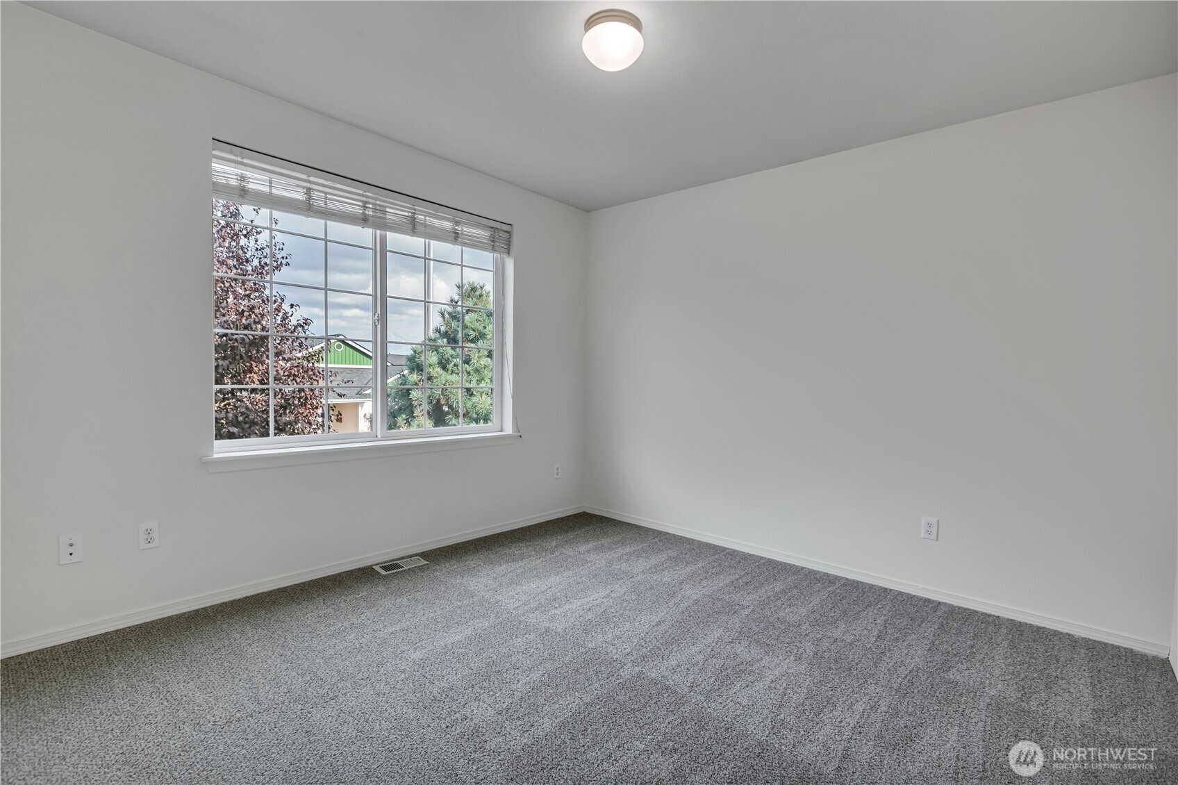 17816 25th Avenue Property Photo 31
