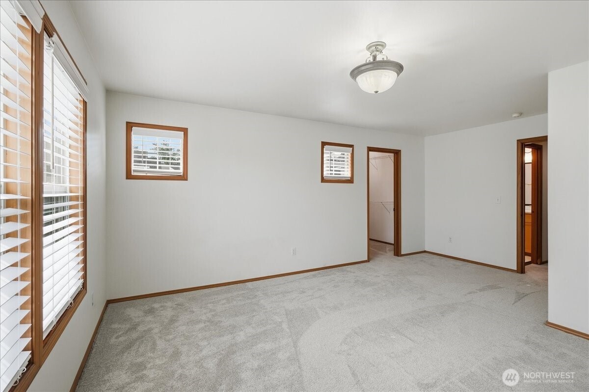 36009 9th Court Property Photo 32