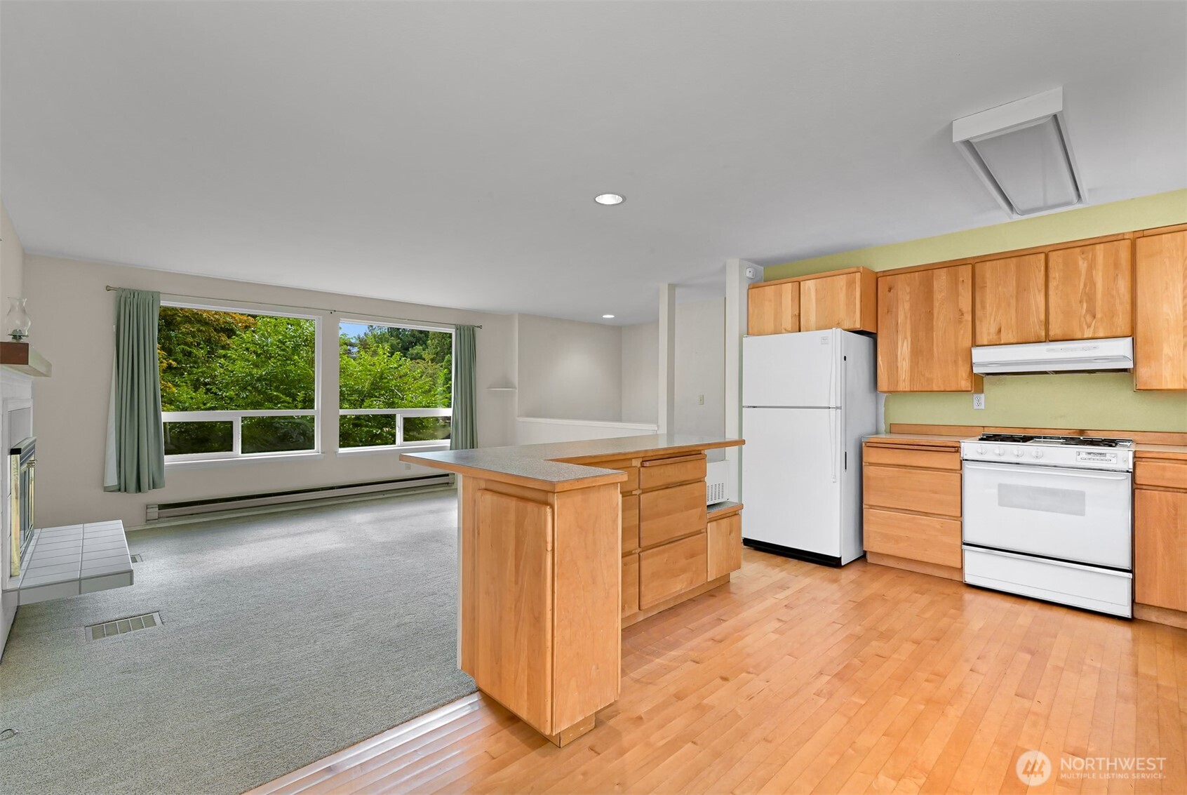 5948 Longdin Road Property Photo 6
