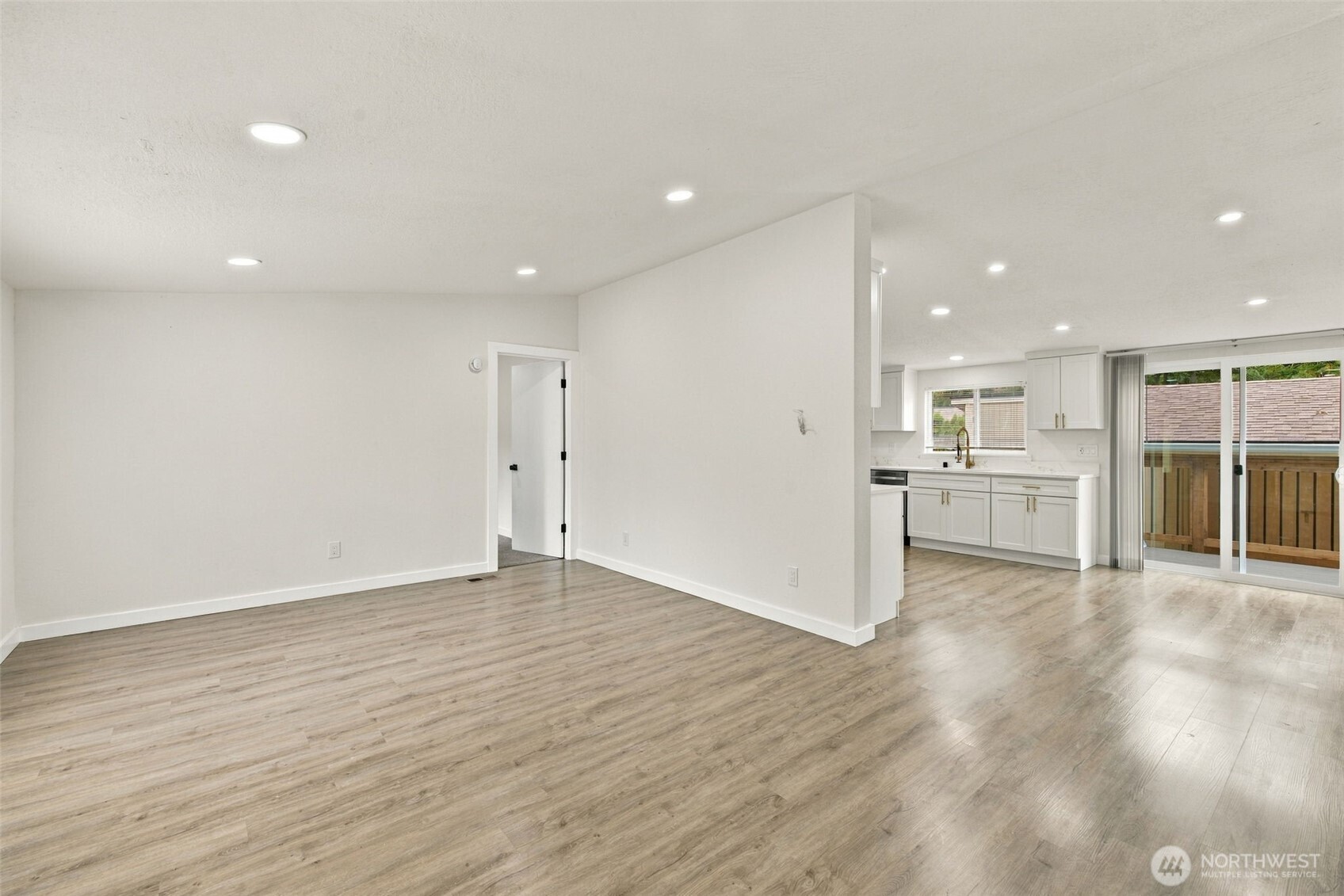 16604 4th Avenue Ct 119 Property Photo 4