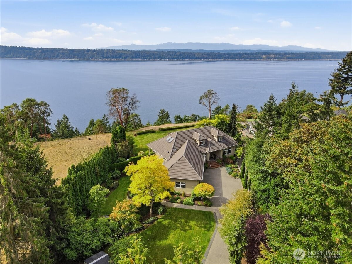 13002 Marine Drive Property Photo 1
