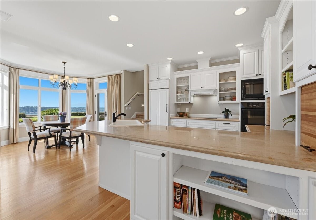 13002 Marine Drive Property Photo 8