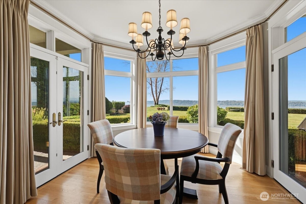 13002 Marine Drive Property Photo 13