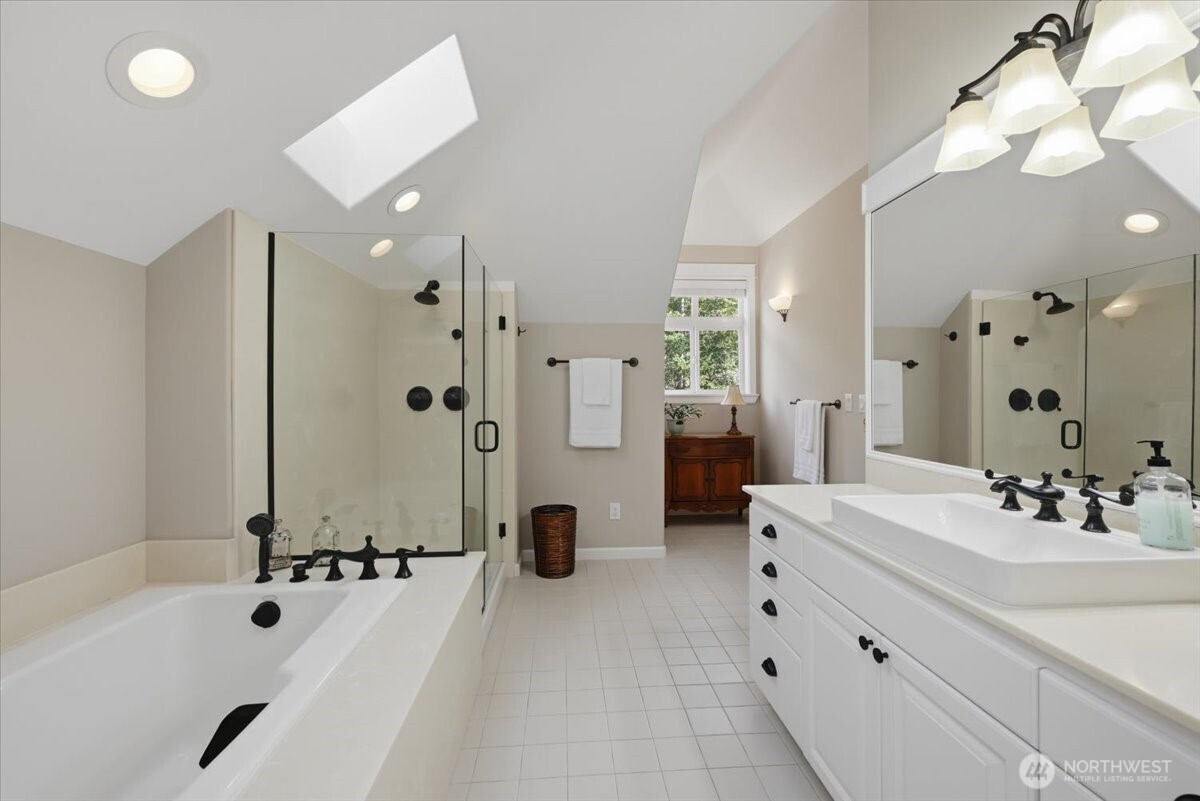 13002 Marine Drive Property Photo 28
