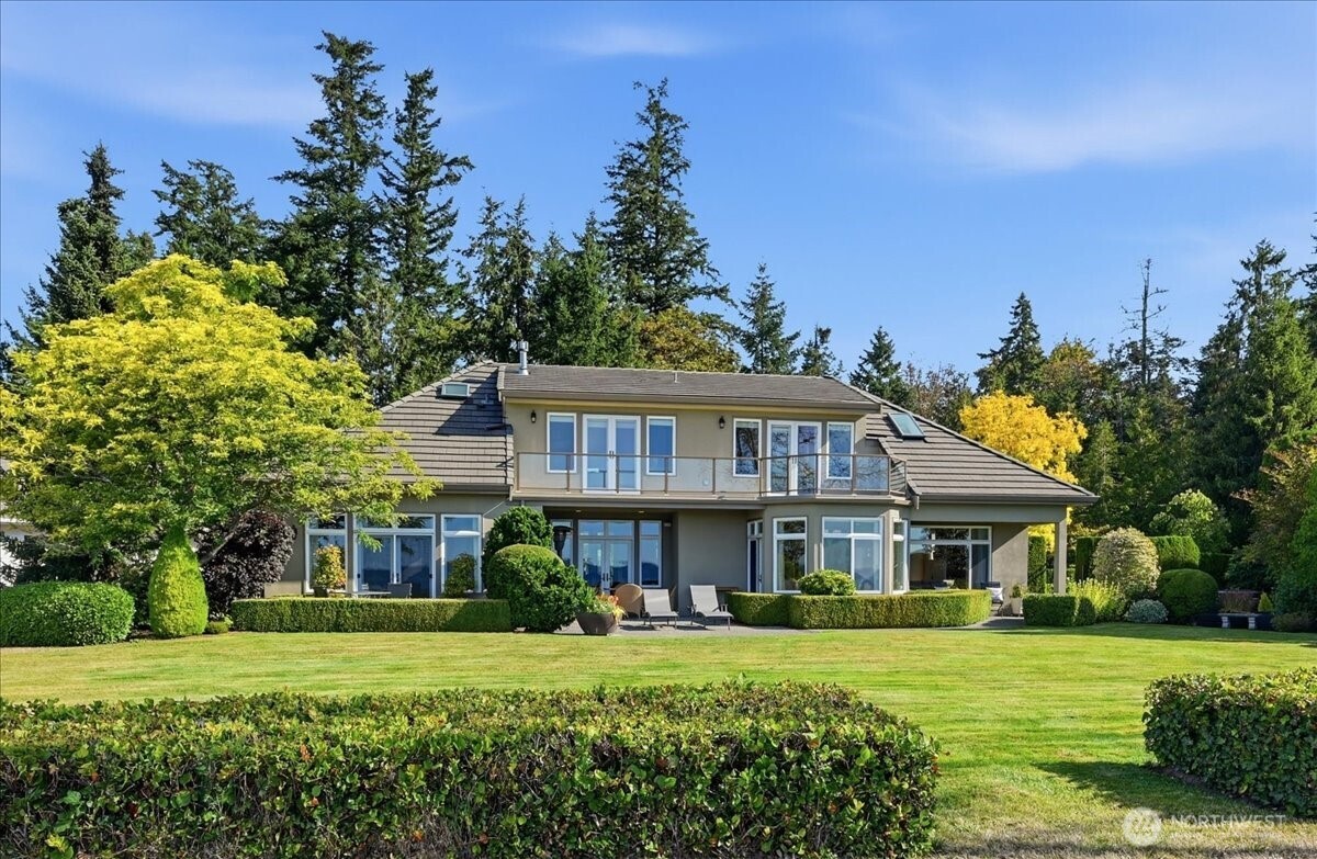 13002 Marine Drive Property Photo 37