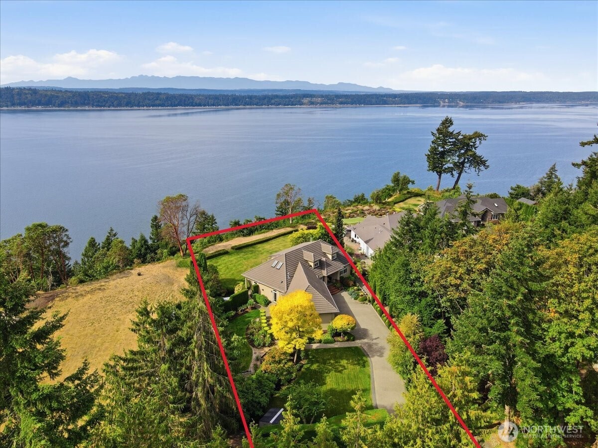 13002 Marine Drive Property Photo 38
