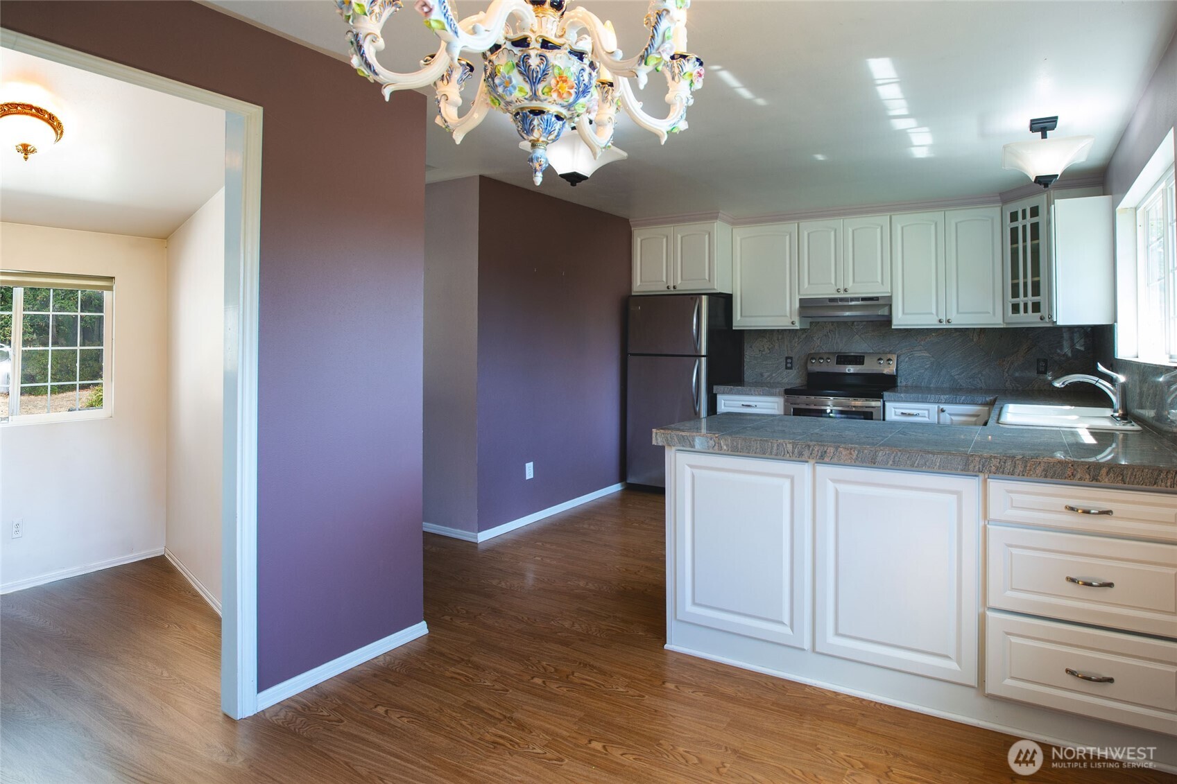 842 Treeline Drive Property Photo 9