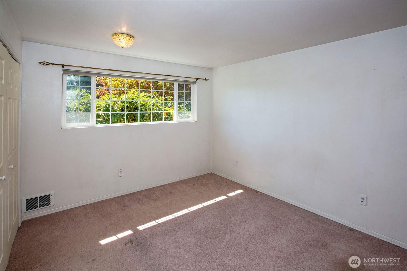 842 Treeline Drive Property Photo 12
