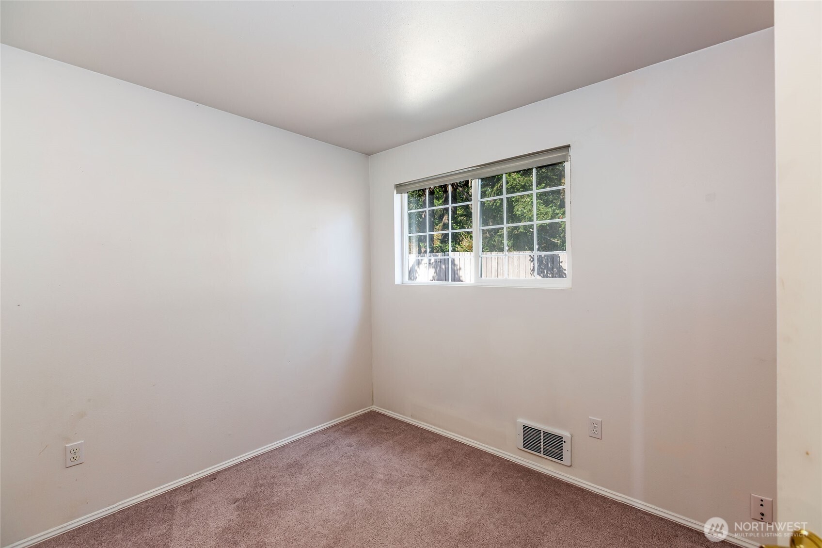 842 Treeline Drive Property Photo 15