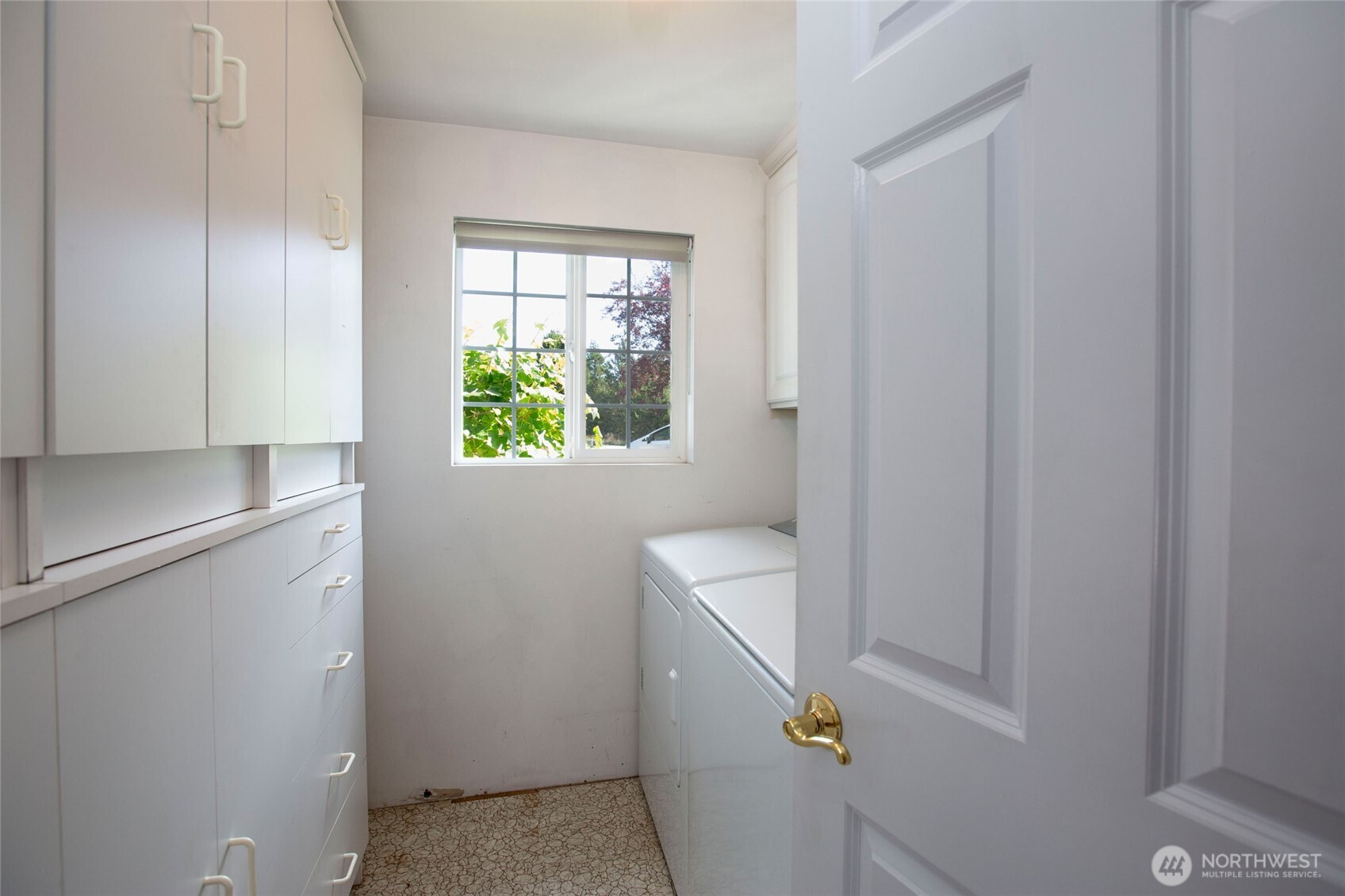 842 Treeline Drive Property Photo 22